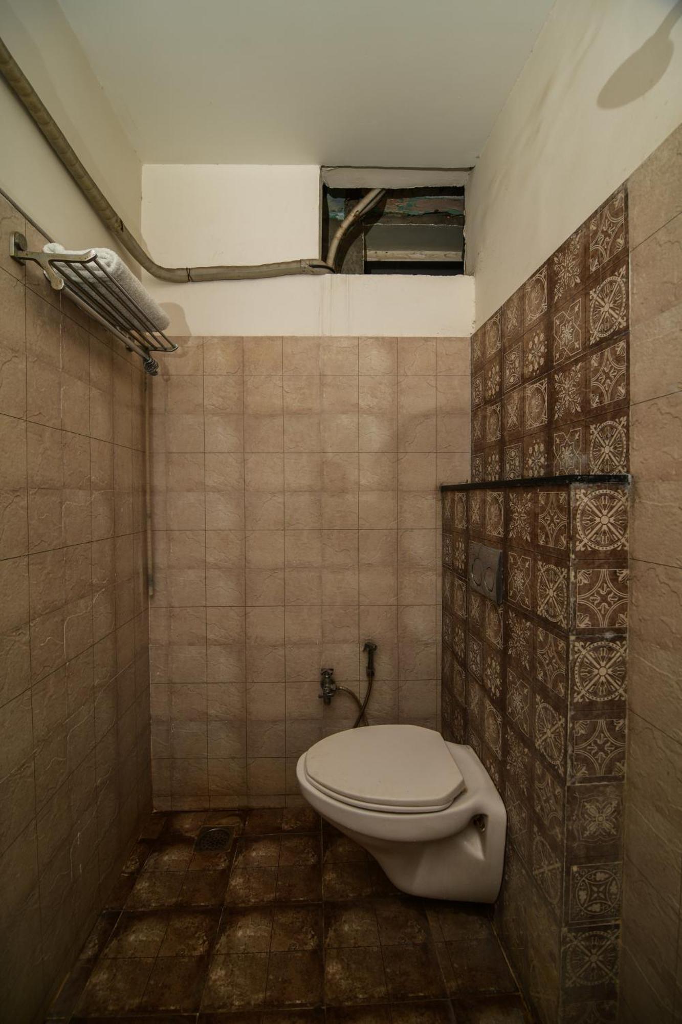 אויאיין Shree Ram Hotel מראה חיצוני תמונה